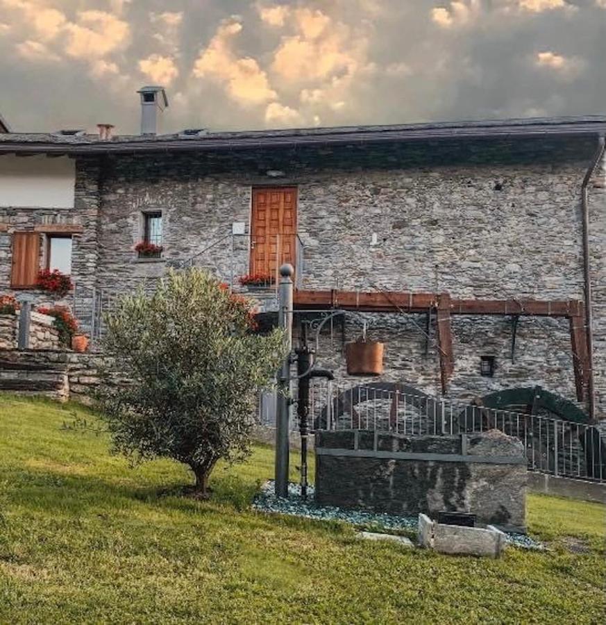 Il Fienile - Lake Como Heritage Home In Molino Maufet Watermill - Lake View Terrace Colico Buitenkant foto